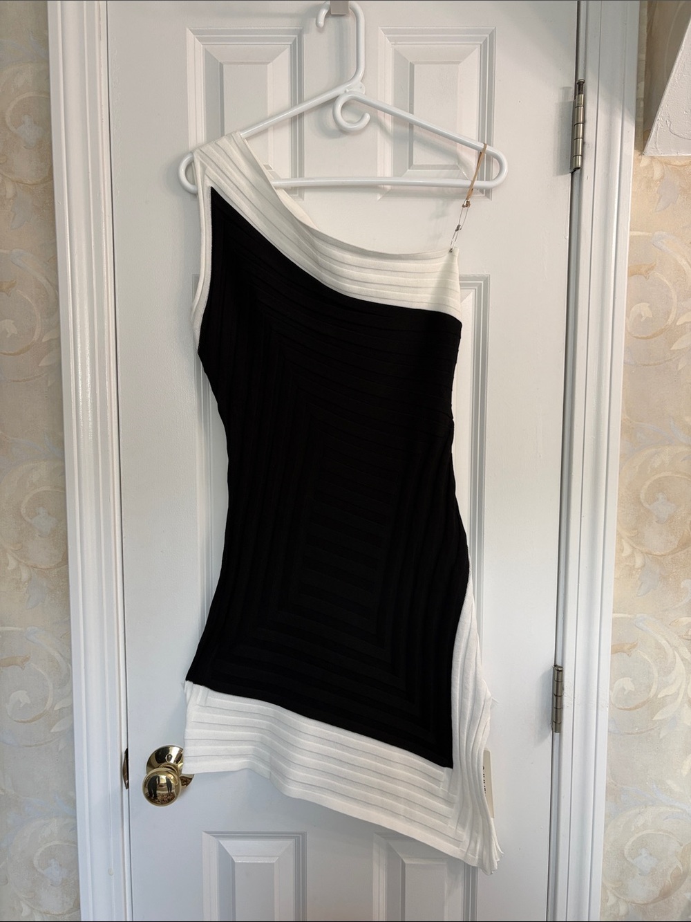 Commence Color Block One-Shoulder Black and White Knit Dress